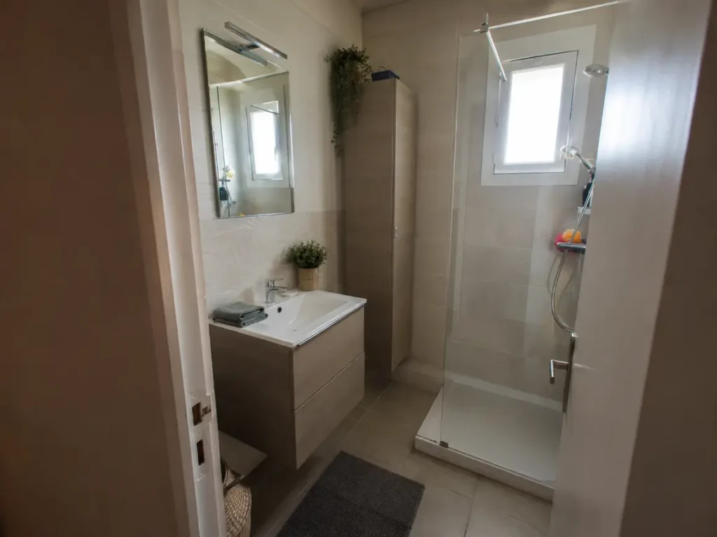 4 - petite salle de bain aménagement