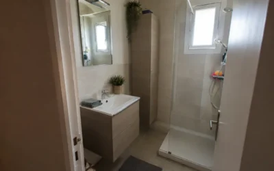 Aménagement d&rsquo;une petite salle de bain : les solutions qui gagnent de la place